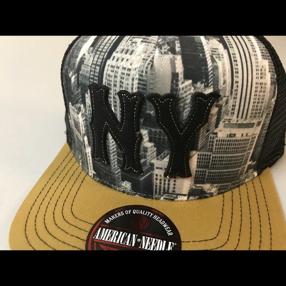 New York Mesh SnapBack Hat - Picture 6 of 6
